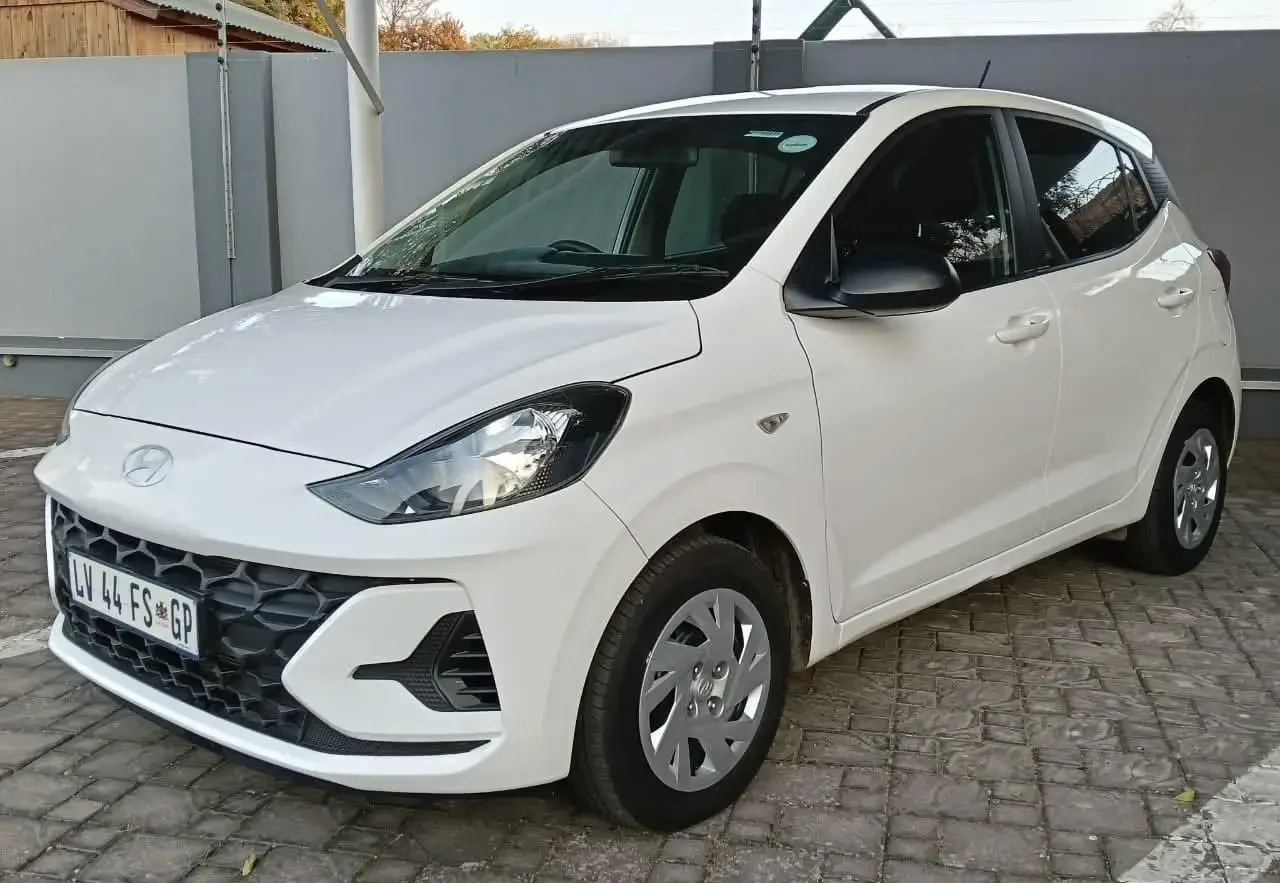 2019 HYUNDAI GRAND i10 - 1.2 FLUID A/T - Image 2